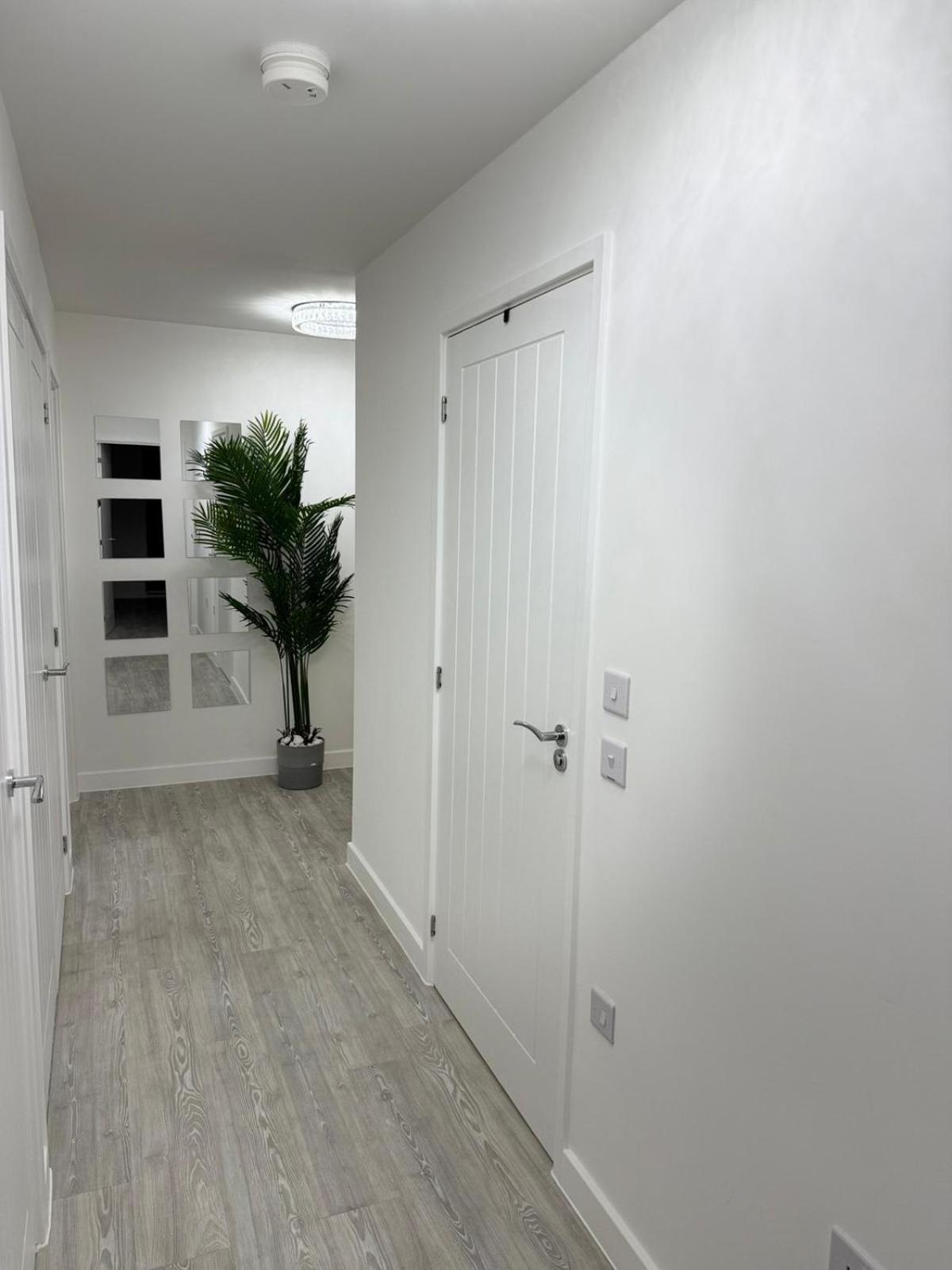 Serenity Waterfront 2 Bed Apartment Northfleet Extérieur photo