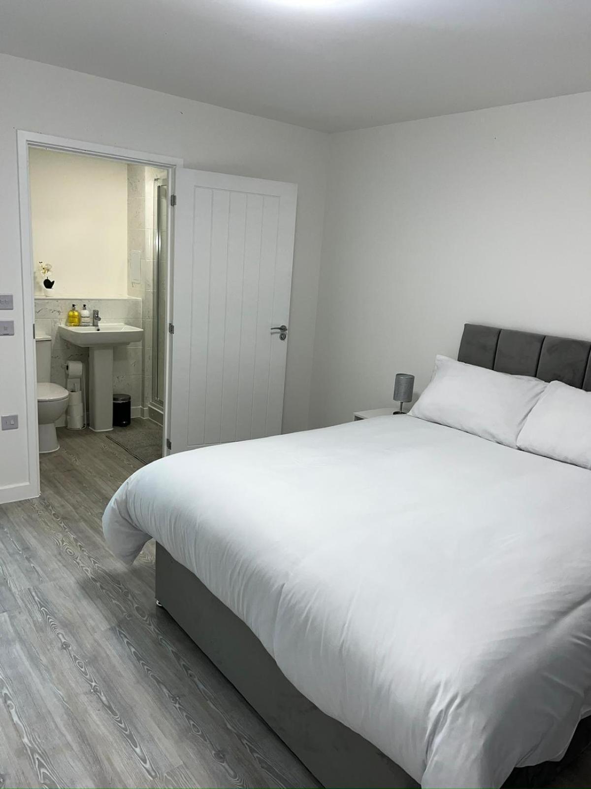 Serenity Waterfront 2 Bed Apartment Northfleet Extérieur photo