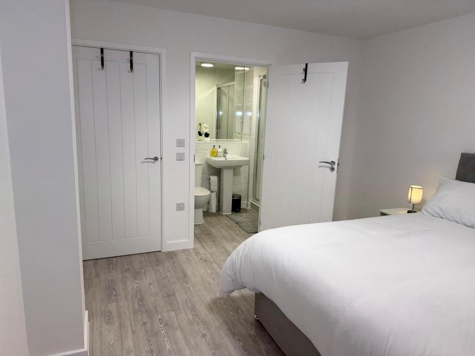Serenity Waterfront 2 Bed Apartment Northfleet Extérieur photo