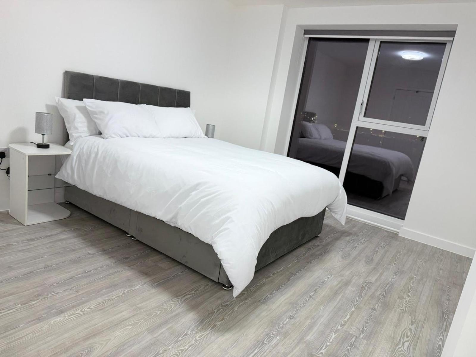 Serenity Waterfront 2 Bed Apartment Northfleet Extérieur photo