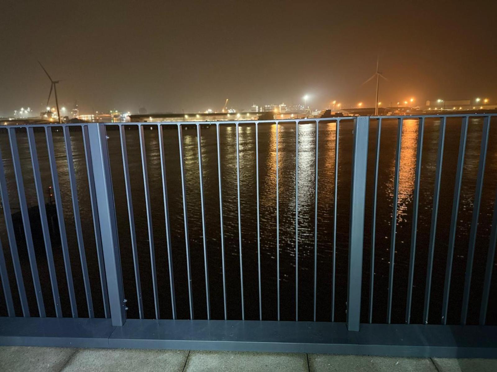 Serenity Waterfront 2 Bed Apartment Northfleet Extérieur photo